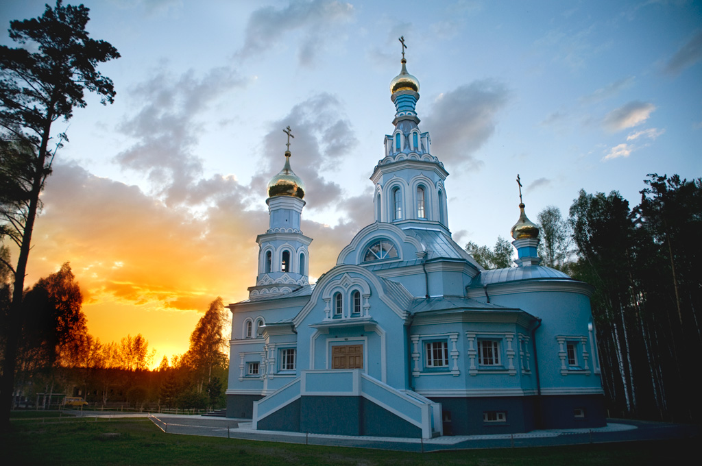 Город Новосибирск - Закат над храмом - Виды Новосибирска