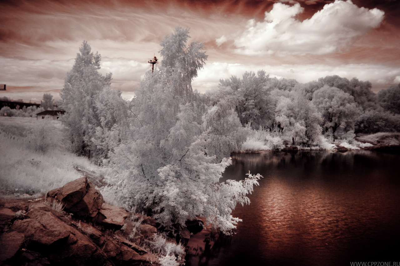 Пейзажи - Инфракрасная фотография - Лесное озеро